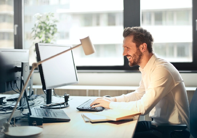 Implementar un CRM